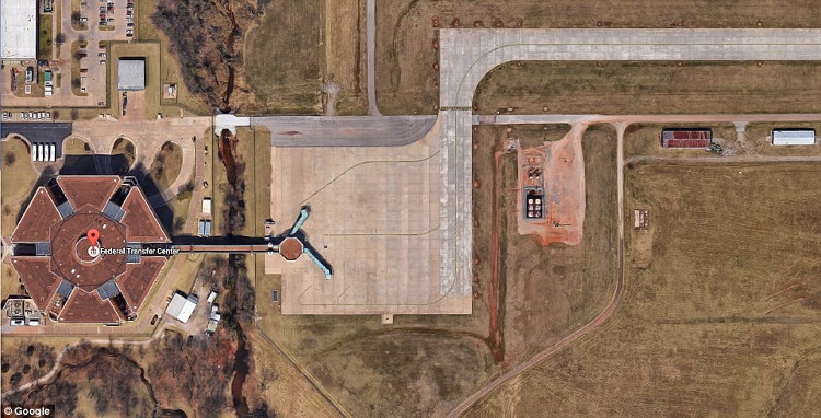 Picture 13 of Strange airports in the world