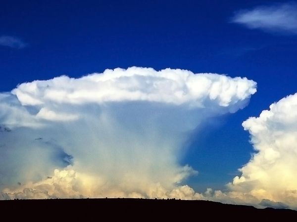 Picture 6 of Strange beauty of clouds
