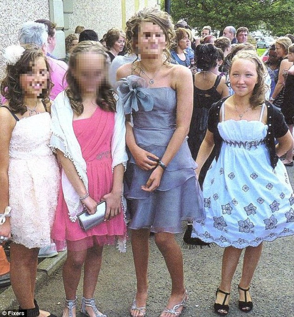 Picture 4 of Strange case: Sex change by day