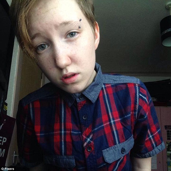 Picture 5 of Strange case: Sex change by day