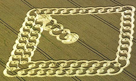 Picture 3 of Strange circles in England