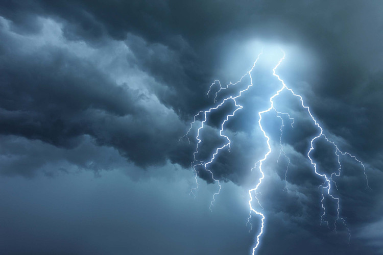 Picture 1 of Strange facts about lightning