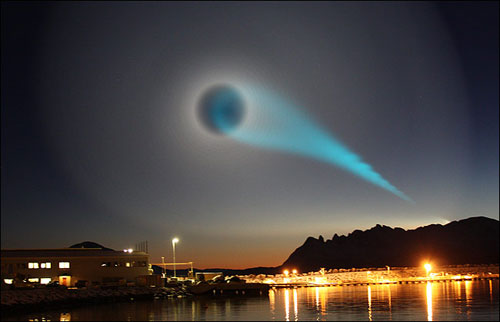 Strange light in the Norwegian sky images 2