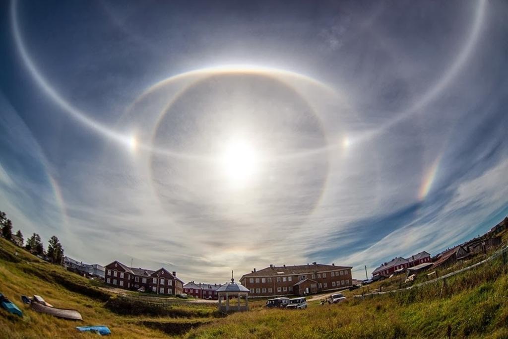 Picture 2 of Strange phenomena of the sun happen like miracles