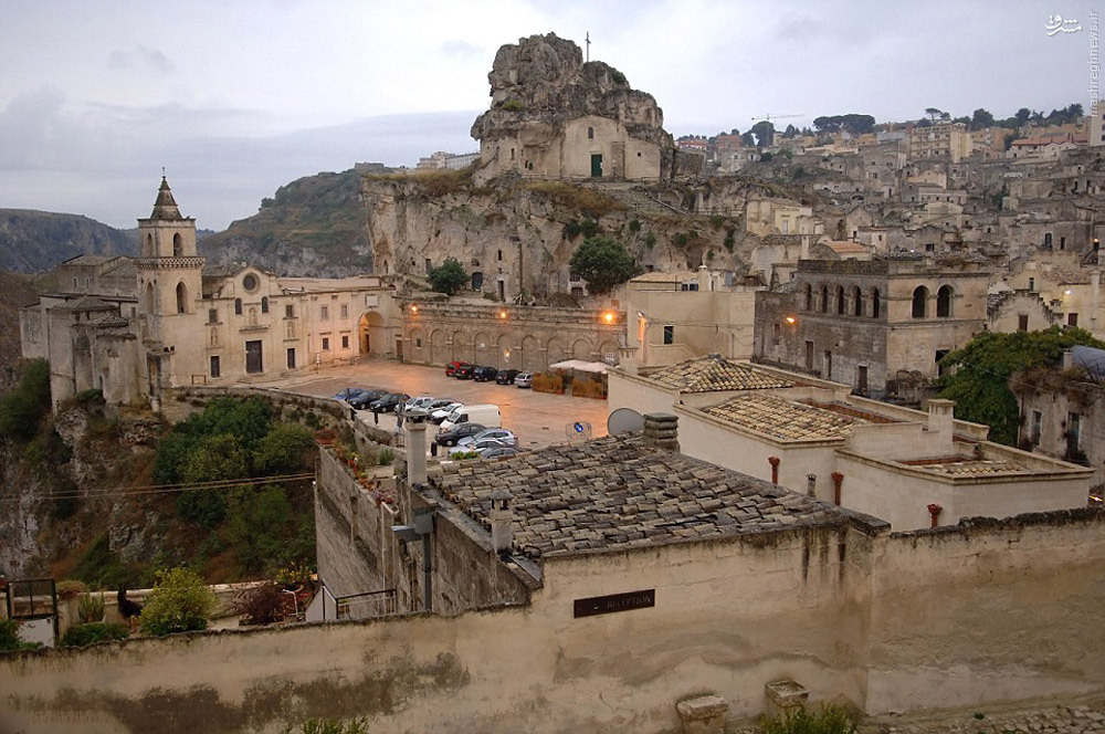 Picture 12 of Strange residents live in the 9,000-year-old cave, no electricity and water!