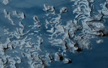 Picture 3 of Strange shapes on Mars