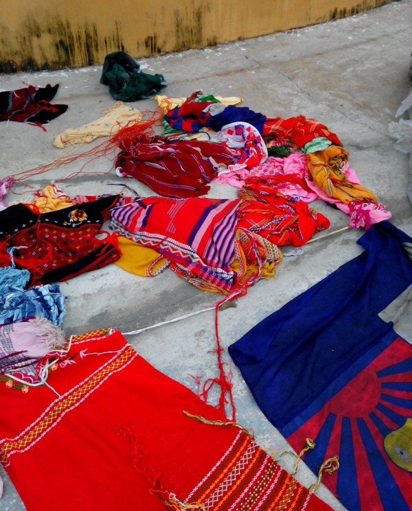 Picture 5 of Strange spherical objects fall into mountainous Quang Nam