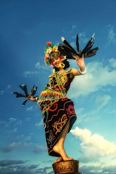 Picture 4 of Strange thing about ethnic groups like Vietnamese people on Borneo island