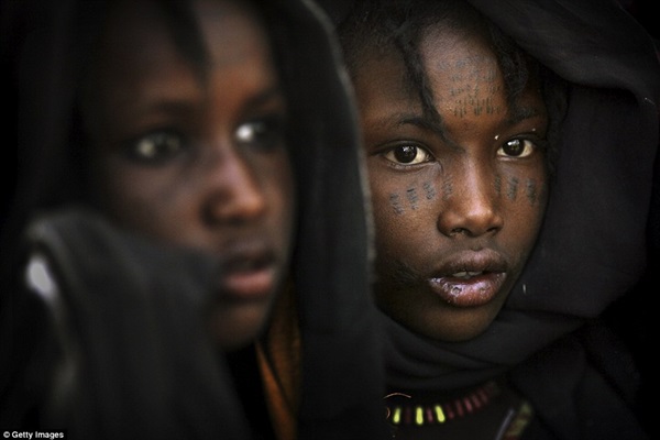 Picture 6 of Strange tribe where men wear skirts to rob their wives and beauty pageants
