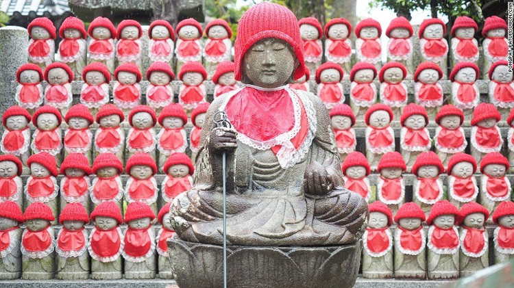 Picture 5 of Strangely the temple adores the unique oriental breast milk