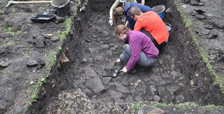 Picture 1 of Students 'dream hands' find 'ancient Roman treasures'