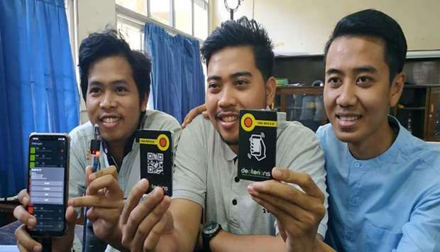 Picture 5 of Students invent 'tags' to search for earthquake victims