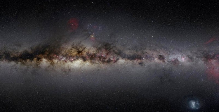 Picture 1 of Stunning images of the Milky Way when viewed through radio waves