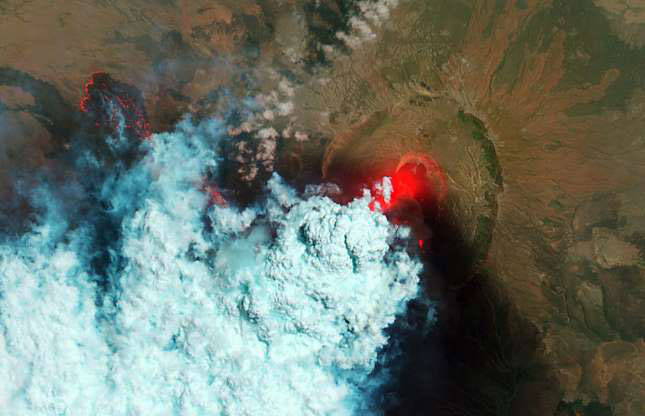 Picture 8 of Stunning images of volcanic eruptions when viewed from above