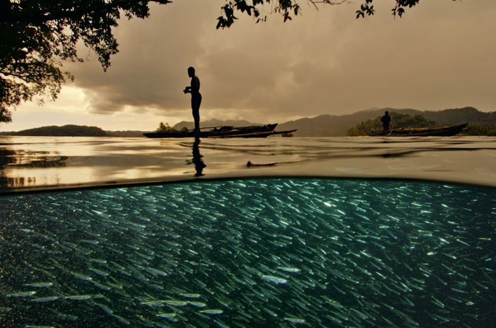 Picture 10 of Stunning images taken between the two worlds