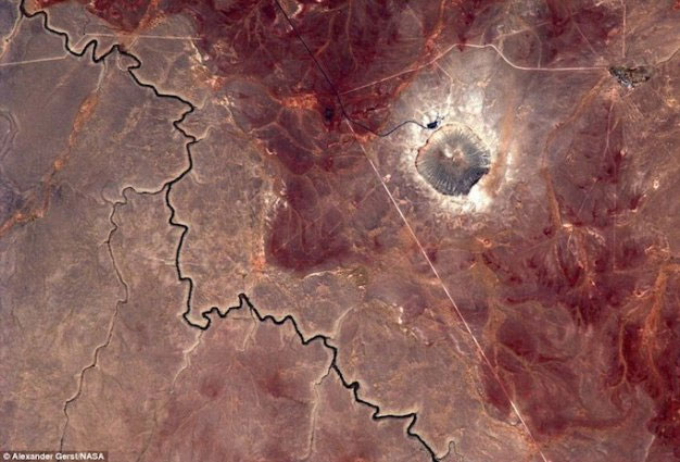 Stunning photos taken from the ISS station images 10
