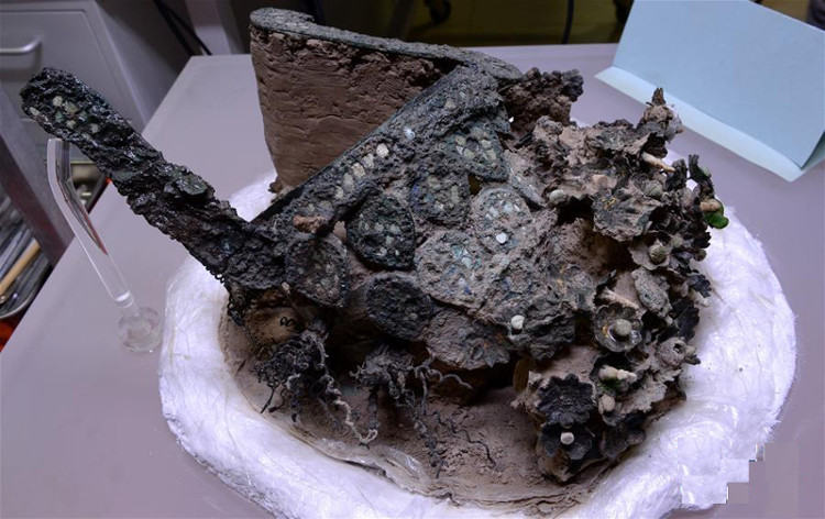 Picture 2 of Successful restoration of the 1400-year-old crown of the Empress Queen