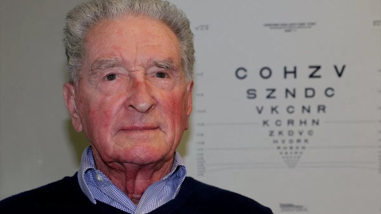 Picture 1 of Successfully cure blindness due to macular degeneration