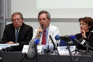 Picture 1 of Successfully implanted artificial hearts for humans