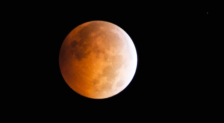 Picture 2 of Super moon has appeared