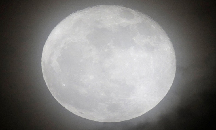Picture 8 of Super moon has just appeared in the sky of countries