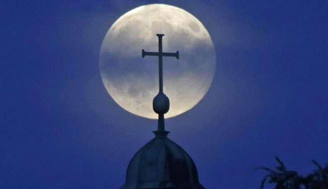 Picture 7 of Super moon shines all over the world