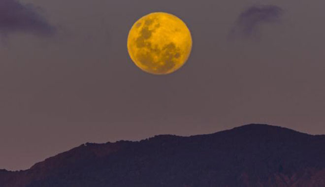 Picture 8 of Super moon shines all over the world
