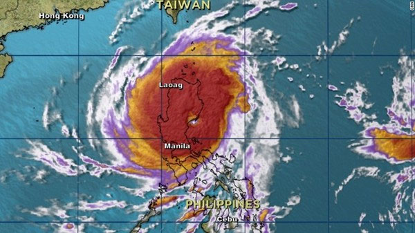 Picture 1 of Super typhoon Koppu landed in the Philippines causing landslides