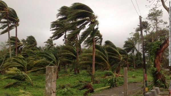 Picture 2 of Super typhoon Koppu landed in the Philippines causing landslides