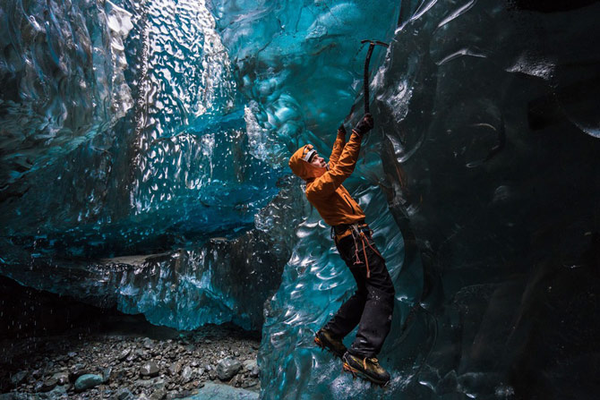 Picture 9 of Surreal world in the glacier