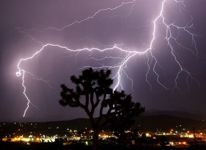Picture 6 of Survive after being struck by lightning, superpower or luck?