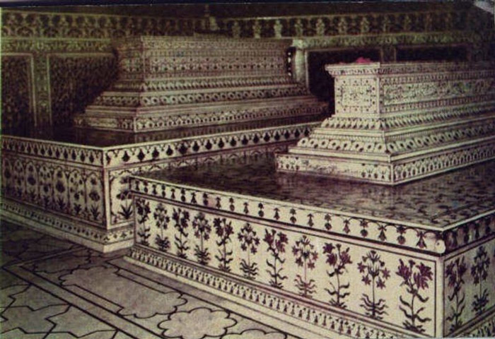 Picture 6 of Taj Mahal - India