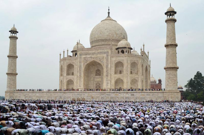 Picture 9 of Taj Mahal - India