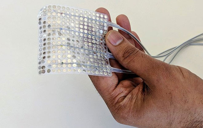 Picture 3 of Technology turns brain signals into words, helping polio patients communicate