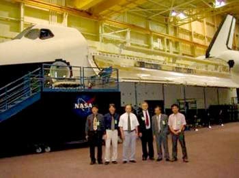 Picture 7 of Tell stories to visit NASA