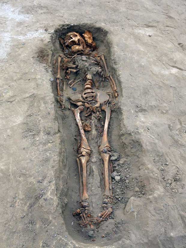 Picture 5 of Terrible mass grave of 227 sacrificed children