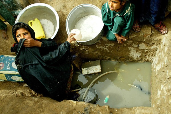 Picture 8 of Terrifying images of the situation of depleting clean water all over the world