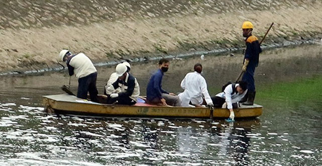Picture 2 of Test of cleaning by Japanese technology: To Lich River water has less smell, environmental index changes positively