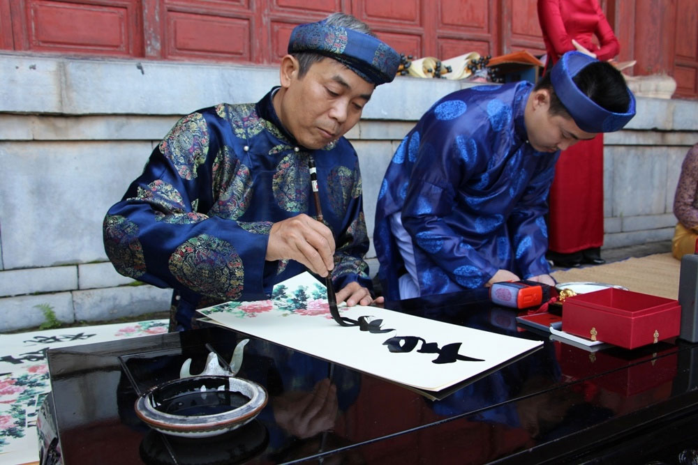 Picture 11 of Tet holiday game in the ancient Nguyen court