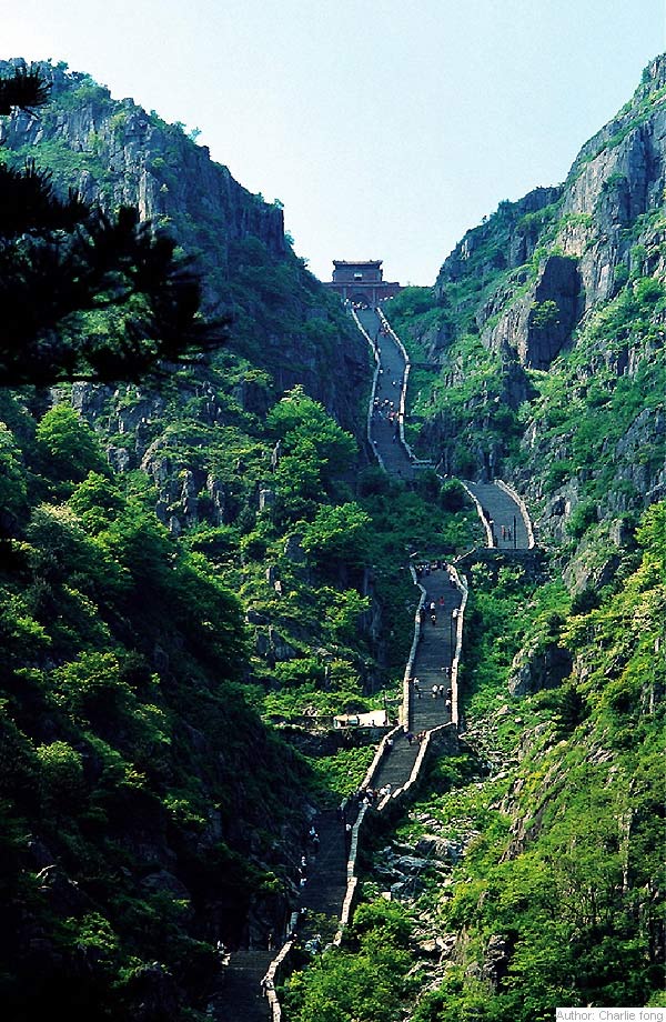 Picture 8 of Thai Son Mountain - World Wonder