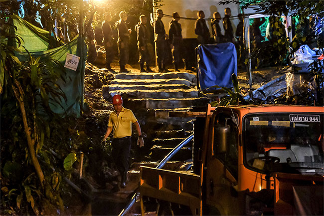 Picture 2 of Thailand's Wild Pig team tells stories stuck in Tham Luang cave