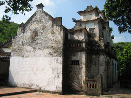 Picture 1 of Thanh Hoa: Discovering two giant 1000 year old lamps