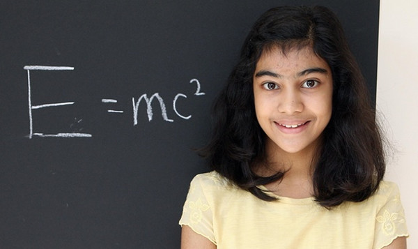 Picture 2 of The 12-year-old girl has an IQ score that surpasses Albert Einstein and Stephen Hawking