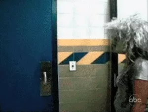 Picture 13 of The 16 tough jokes waiting for Halloween are scare people