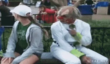 Picture 15 of The 16 tough jokes waiting for Halloween are scare people