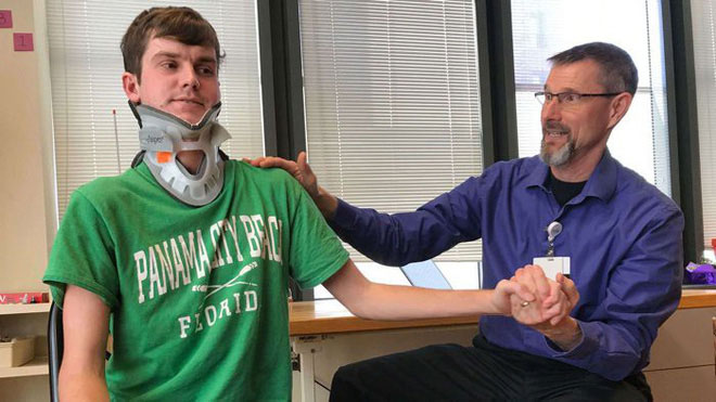 Picture 3 of The 22-year-old boy shocked the medicine because he survived the accident