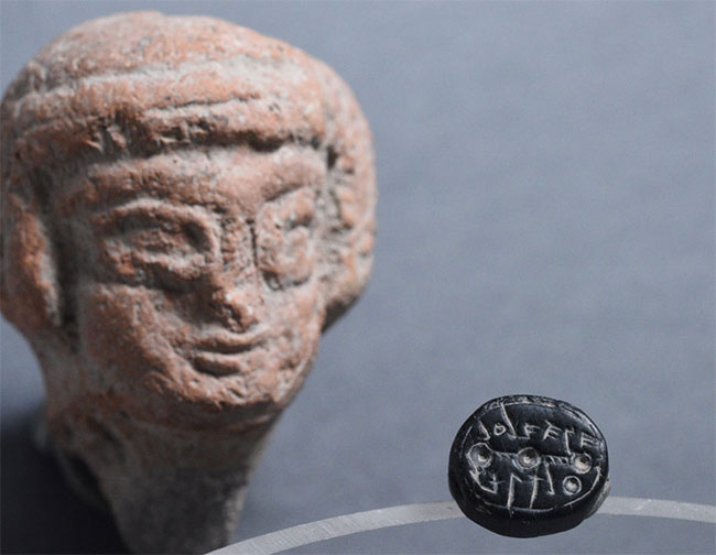 Picture 1 of The 2,500-year-old seal belongs to women