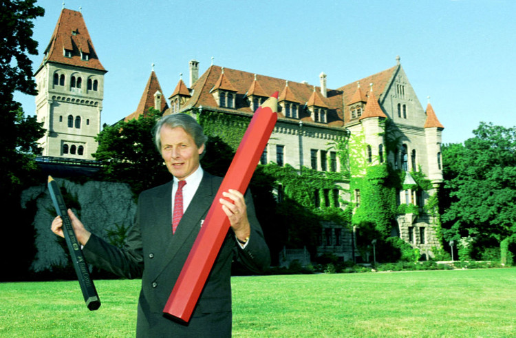 Picture 6 of The 500-year journey rises to the world domination position of a pencil