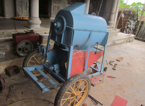 Picture 2 of The 84-year-old agro and the