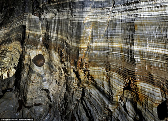 Picture 4 of The 'alien' world is underground